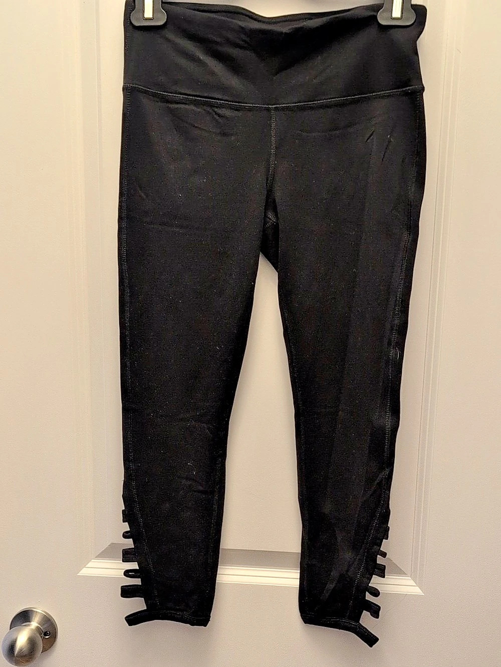 Capri Leggings in Black